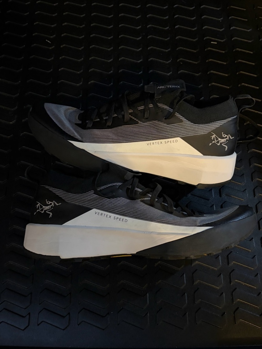 Arc'teryx Vertex Speed Running Shoes - Black & White